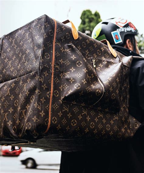 louis vuitton delivery